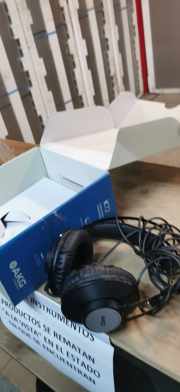 Audífonos de estudio AKG K72