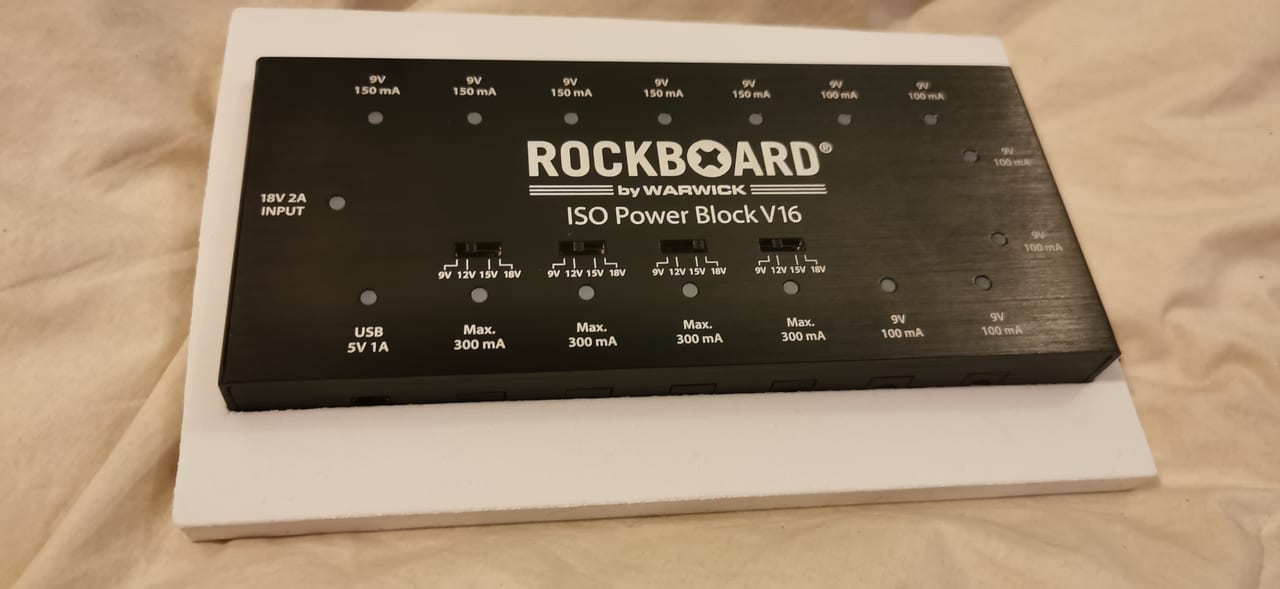 Fuente RockBoard ISO Power Block V16 (Warwick)